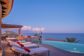 Beautiful Villa Fully Staffed & Steps From Swimmable Beach in Villas Del Mar